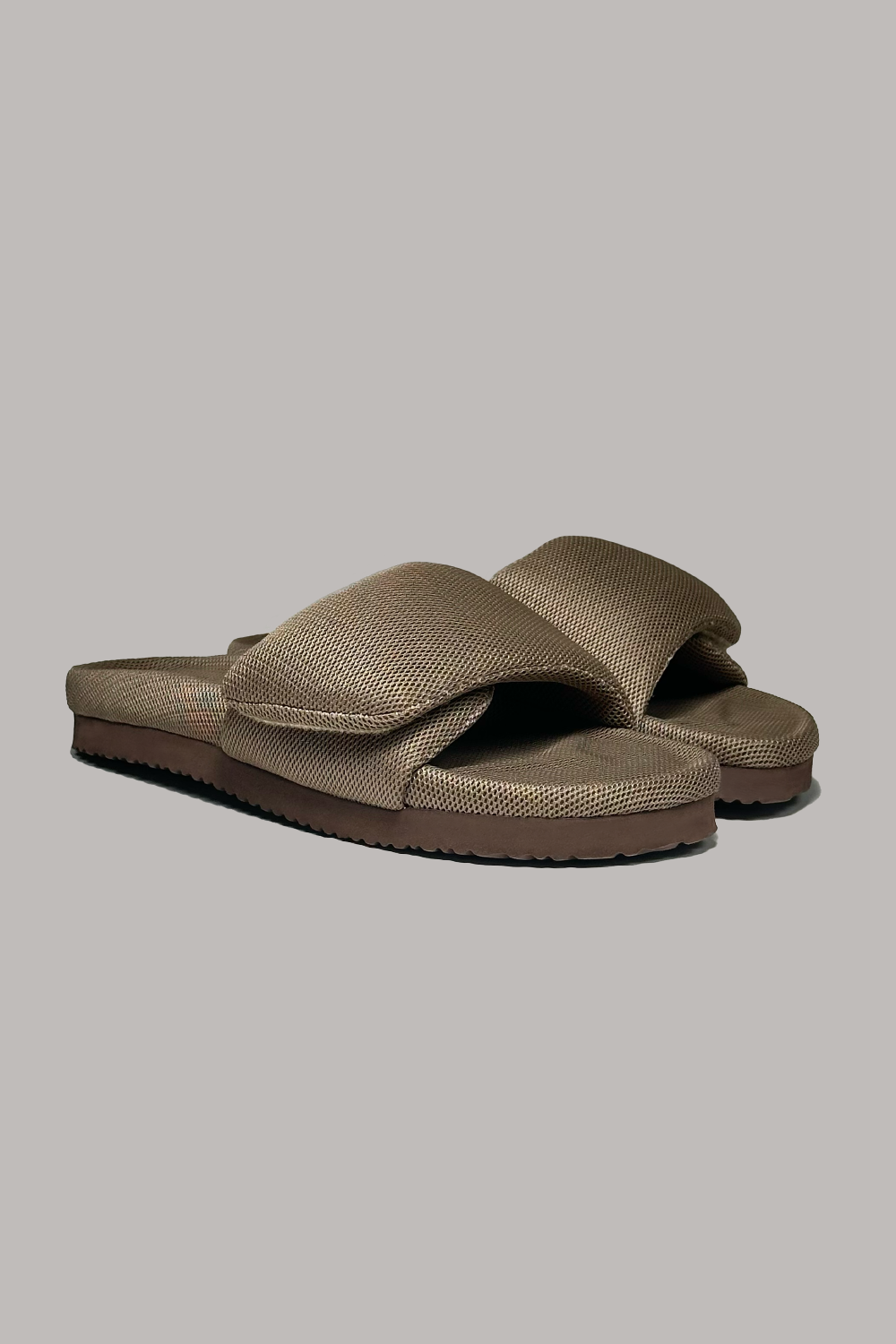 ONE STRAP SANDAL / SABLE