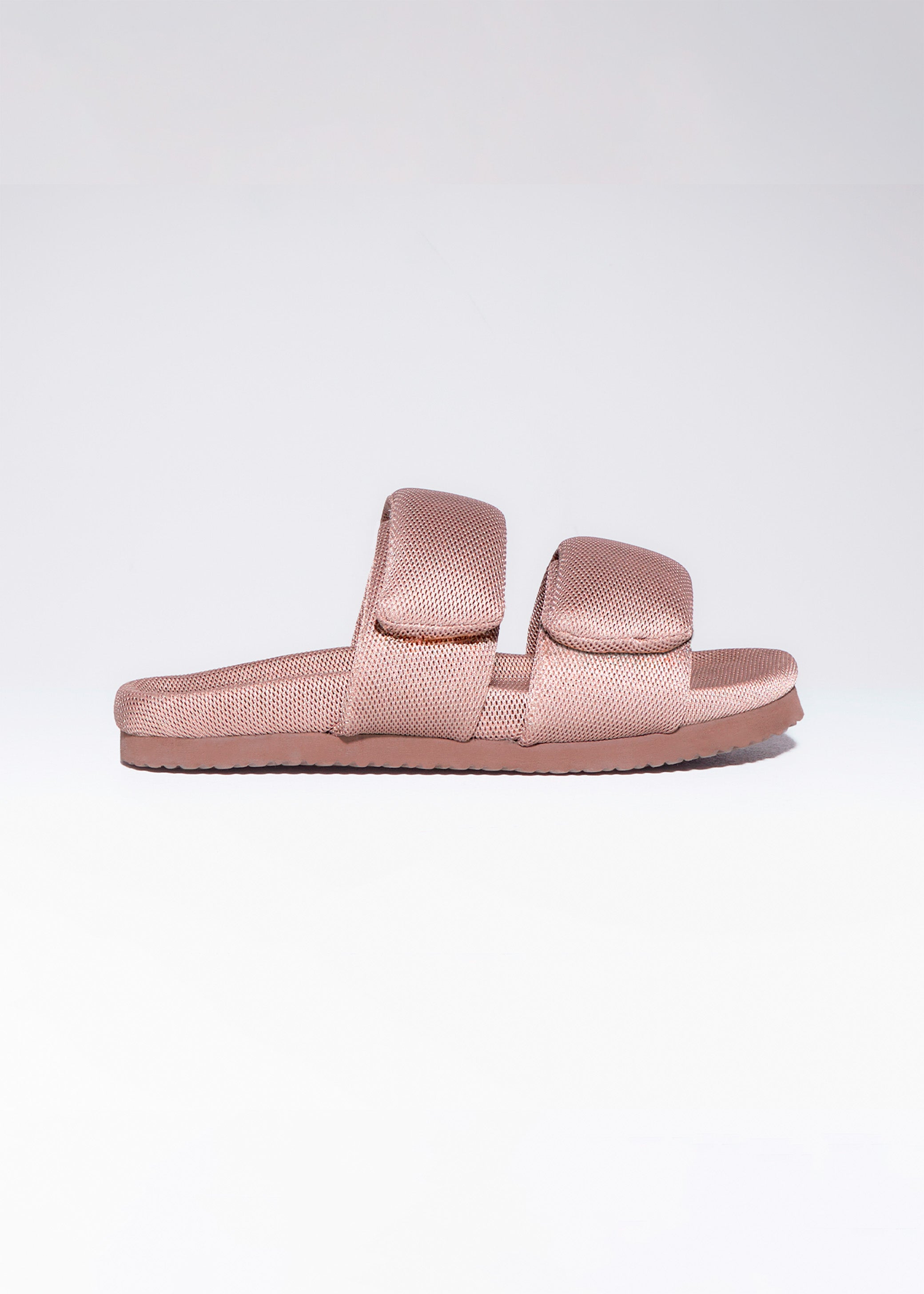 TWO STRAP SANDAL / SABLE