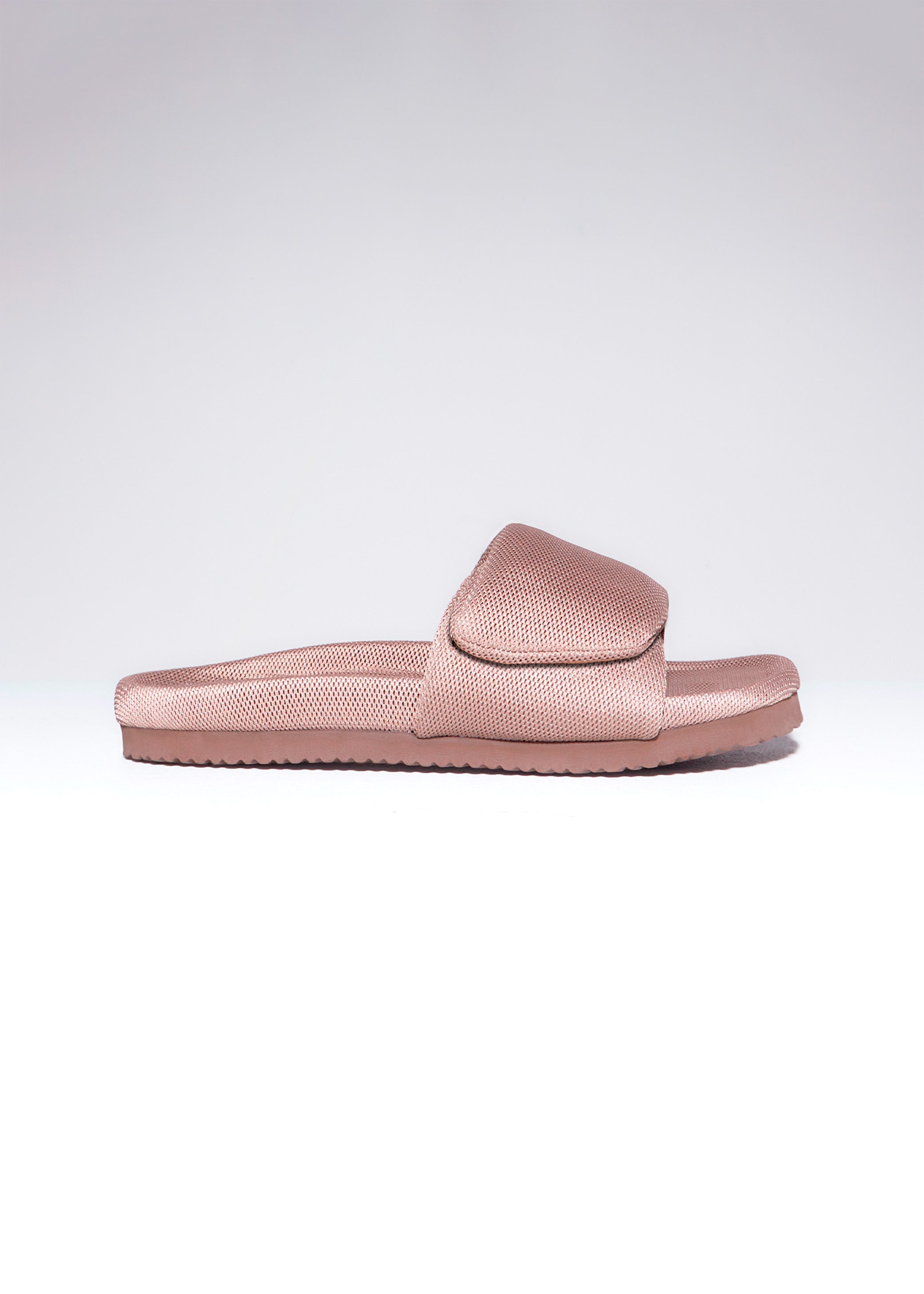 ONE STRAP SANDAL / SABLE