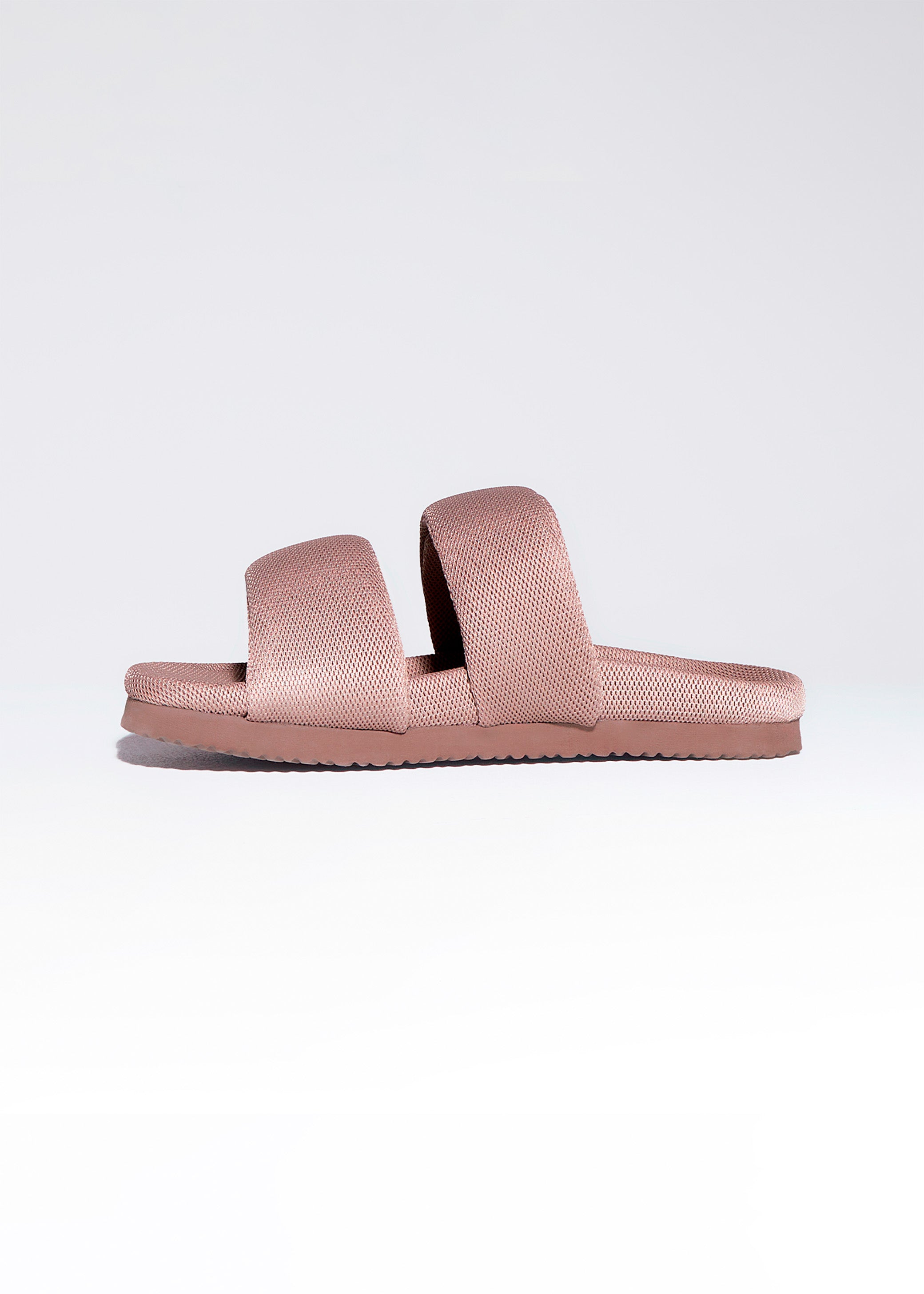 TWO STRAP SANDAL / SABLE