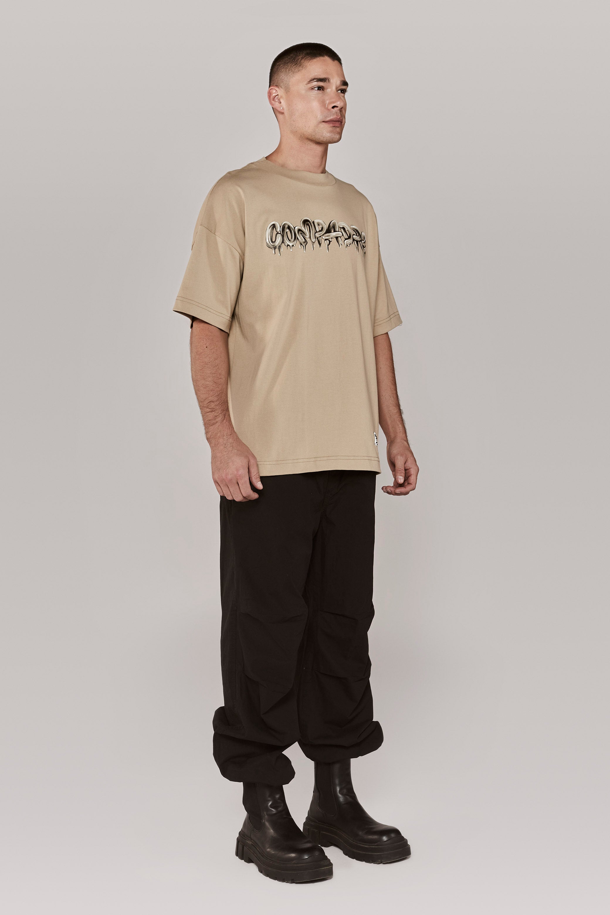 COMPADRE T-SHIRT / CAMEL